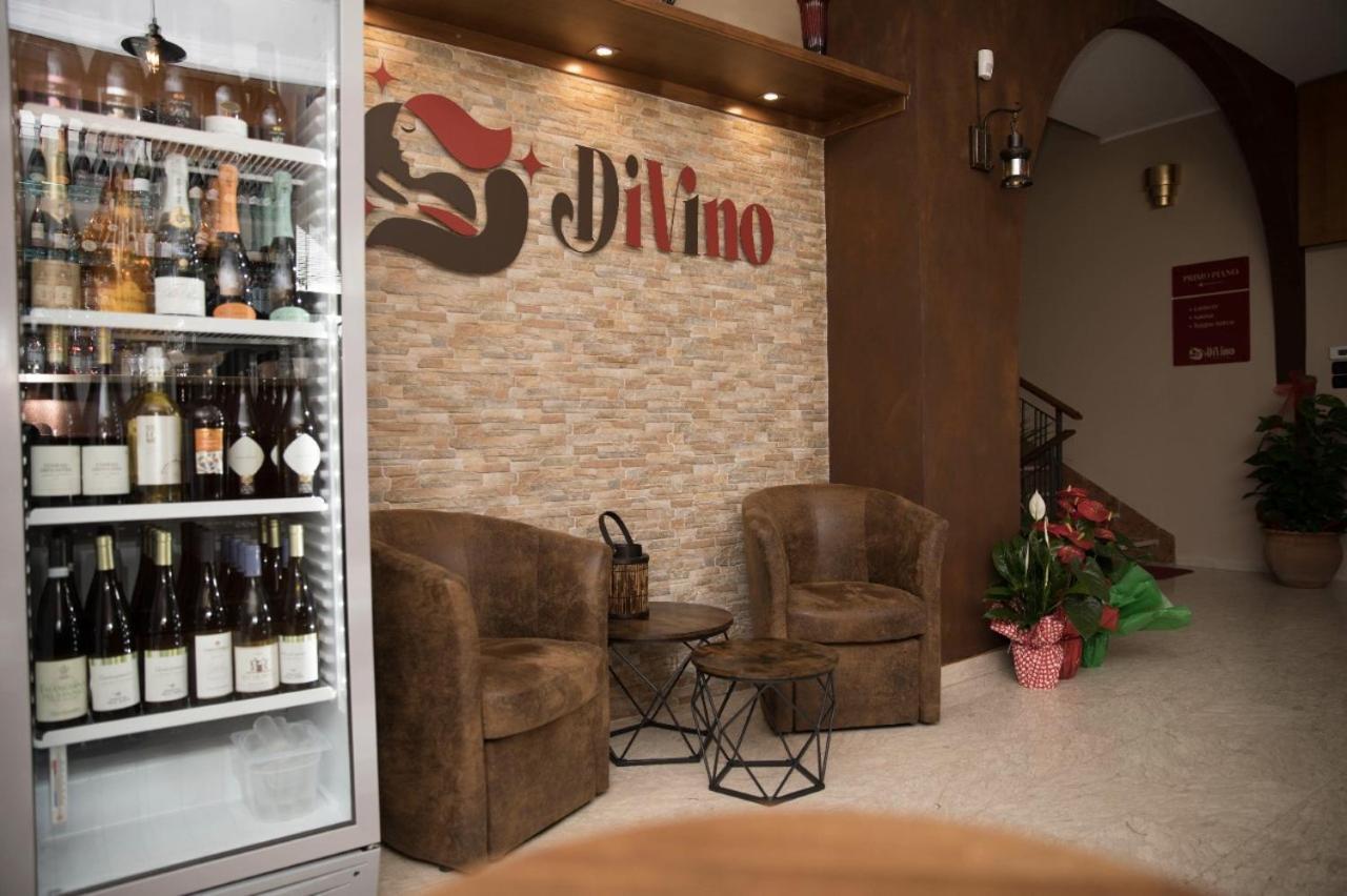 Divino Bistrot E Relais Hotel Lenola Exterior photo